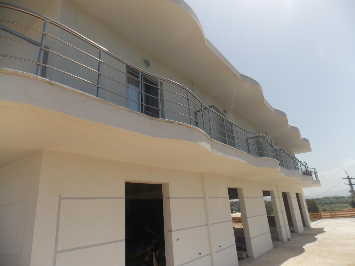 Irini 3* Sarandë