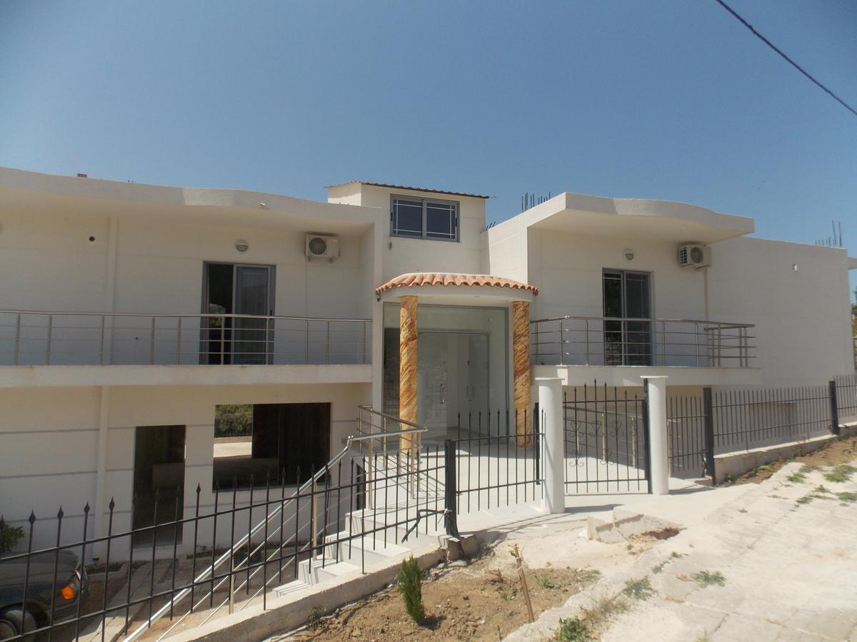 Irini Hotel Sarandë